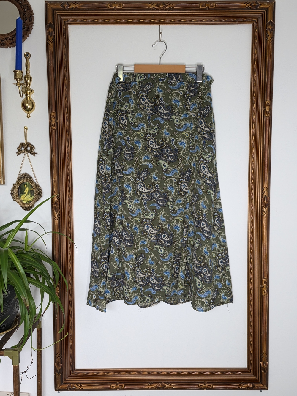 Vintage Paisley Green Skirt with Blue and Cream Accents Size 12